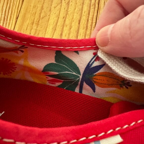 NWOT Women's Size 8.5 Toms Travel Lite Red Shoes - Picture 7 of 12